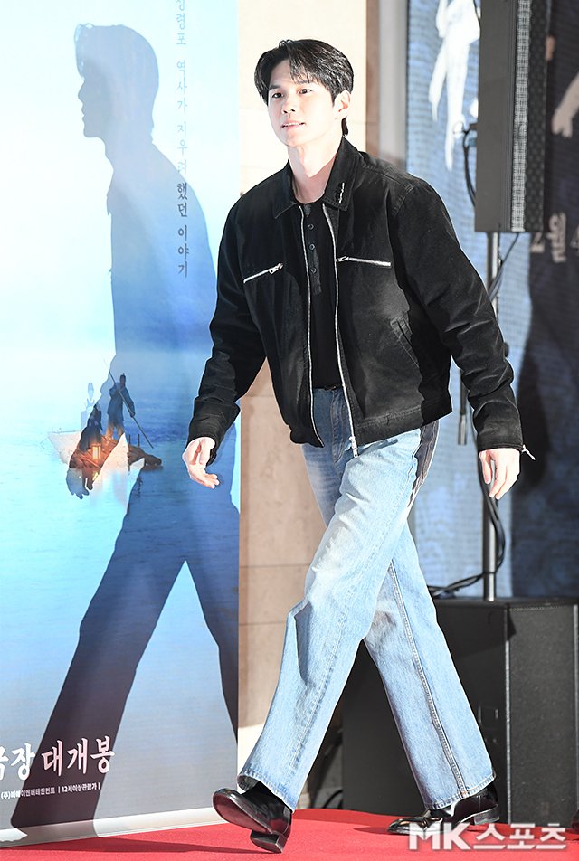 옹성우 ‘화려한 외출’ [MK포토] (출처 : 네이버 연예)
#옹성우 #ONGSEONGWU

 naver.me/FqZee9HH