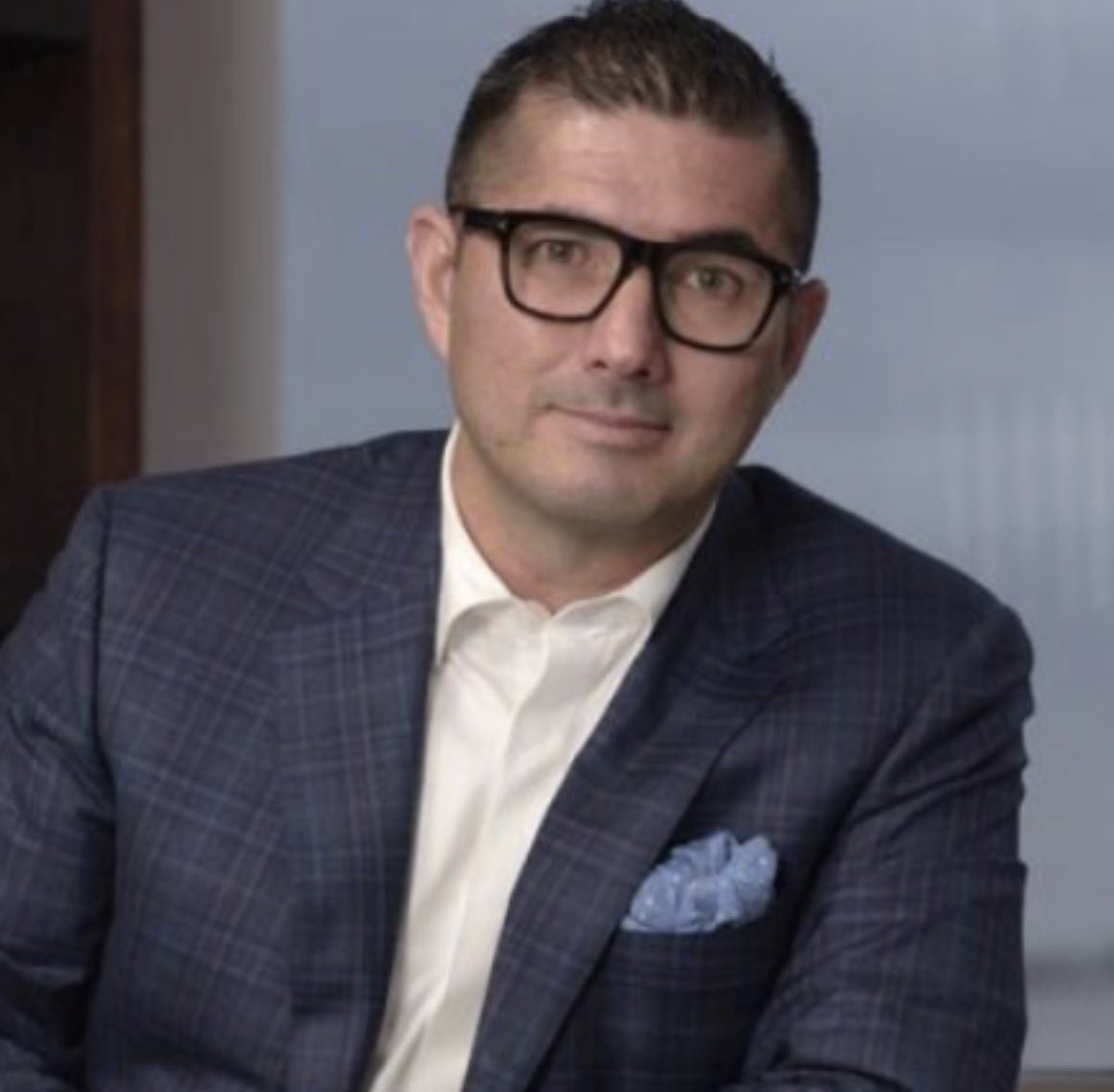 nilsonagu's tweet image. Este malparido cobarde se llama Juan Carlos Carmigniani Valencia, no es la primera vez que le pega a su ex pareja, tiene denuncias por amarrarla y pegarle, hagamos famosos a este miserable, @FiscaliaCol