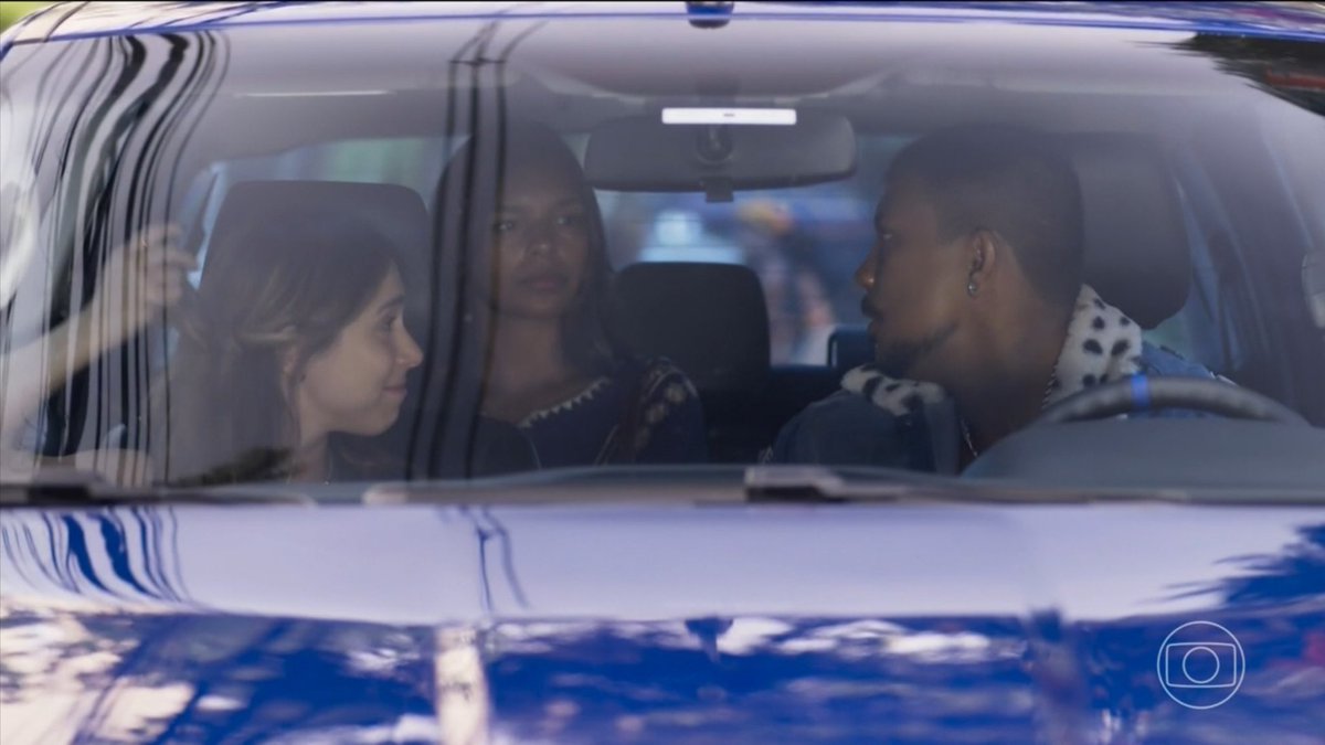 “Então me divulga aí, pô. Já fiz vários grafite nessa cidade cinza e bege aqui de São Paulo antes de eu virar bandido” 

O Bagdá querendo vender grafite na galeria de arte. KKKKKKKKKKKKK #TrêsGraças