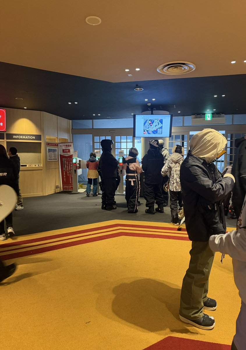 雪ー！
<a href="/KandatsuPegasus/">神立スノーリゾート</a>