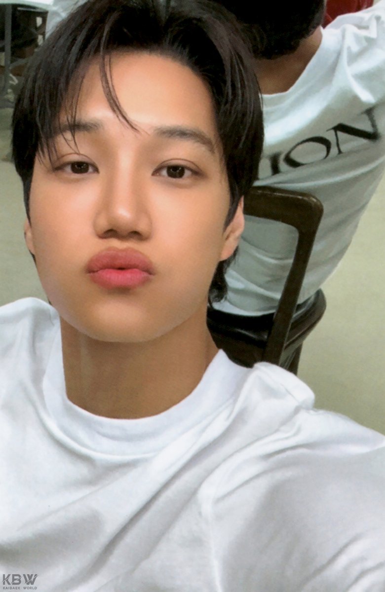 [SCAN] KAI 'KAION' SLEEVE PHOTOCARD
kaibaekworld.tistory.com/1862

#KAI #카이 #Jongin #KAION