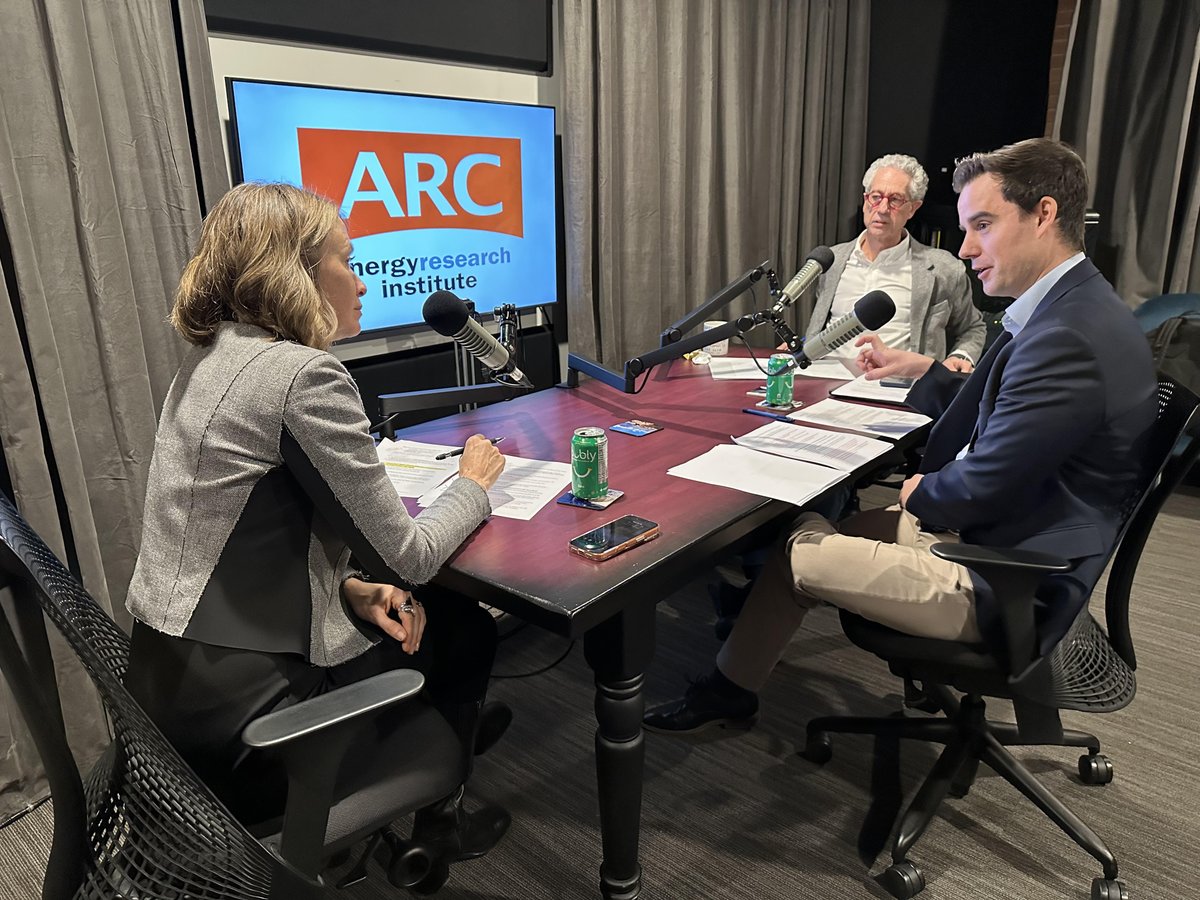 The federal government has been bandying about the term “Canadian carbon competitiveness.” This week on the podcast, @PTertzakian and I, joined by  guest Marcus Rocque from the @arcenergyinst, offer our definition and argue why it needs to consider that Canada remains fiscally