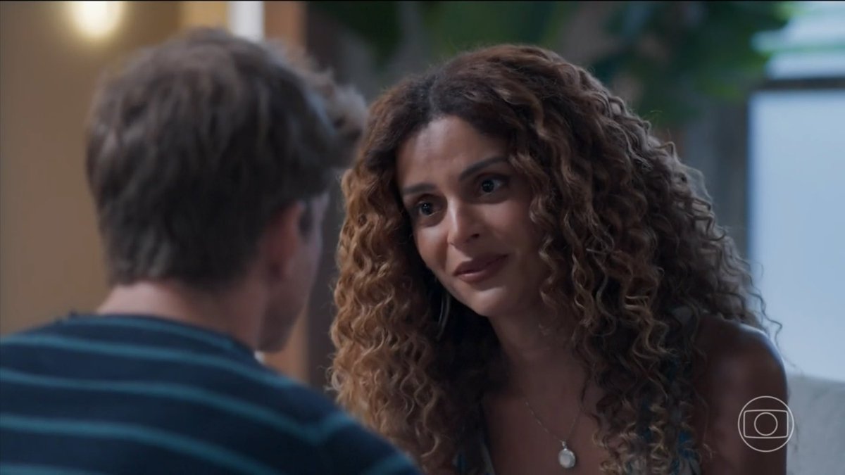 “Eu convivo com o preconceito desde que eu me entendo por gente. Eu não vou dizer pra você que eu me acostumei porque ninguém se acostuma com violência, mas essa também não foi a primeira vez” 

Viviane aceitando ficar com o Leonardo mesmo diante dos preconceitos. #TrêsGraças