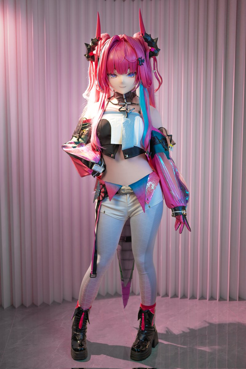 管理员，装备测试间今天我先预定了哦
📸<a href="/1846Xyc/">眠柒</a> 
#明日方舟終末地
#エンドフィールド