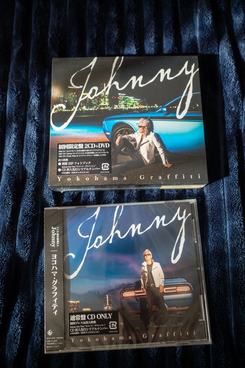 Johnny_Ginbae's tweet image. 【本日、発売日💿】

40年ぶりのソロアルバム、ついに発売🔊

━━━━━━━━━

1/28（水）発売
『ヨコハマ・グラフィティ』

━━━━━━━━━

感想は
#ヨコハマ・グラフィティ
または
#ヨコハマグラフィティ
をつけて投稿を📢

今日はタワレコ新宿でサイン会✍️😎
kingrecords.co.jp/cs/t/t16629/