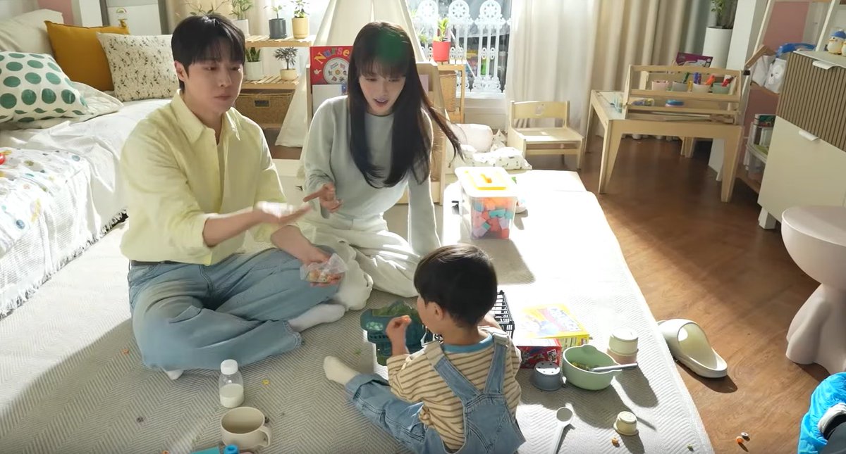 kdramamiss's tweet photo. cuteness overloaded can't wait for february 4 💕#OurUniverse #RohJeongeui #BaeInhyuk https://t.co/DvJtcaJmP7