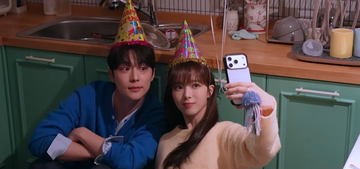 kdramamiss's tweet photo. cuteness overloaded can't wait for february 4 💕#OurUniverse #RohJeongeui #BaeInhyuk https://t.co/DvJtcaJmP7