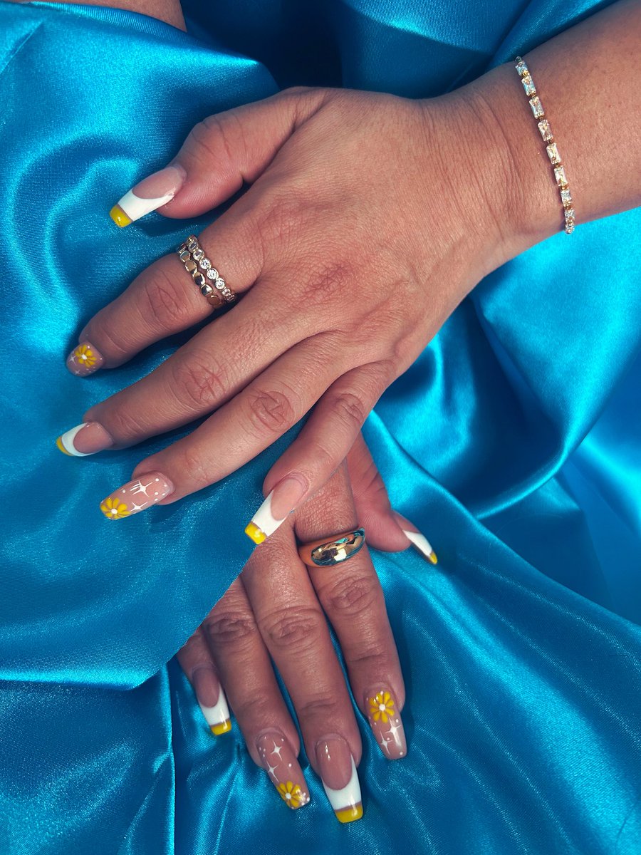 SilkFeetMX's tweet photo. “A veces lo elegante provoca más que lo explícito…
¿Te atreves a ver más? 😌✨
🔗 en mi bio” https://t.co/nZ3xXXykYT