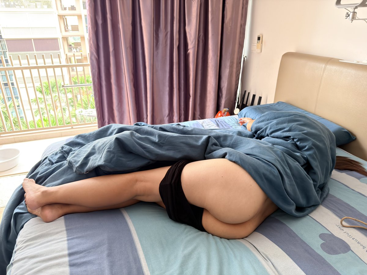 Flora人妻 tweet media