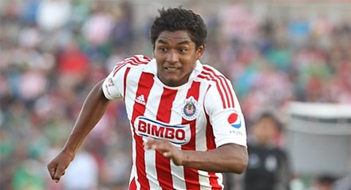 _LOSCHIVISTAS's tweet image. Jugador que llegó a debutar, tuvo varios partidos y nadie recuerdas (sólo tú)

Comienzo yo: