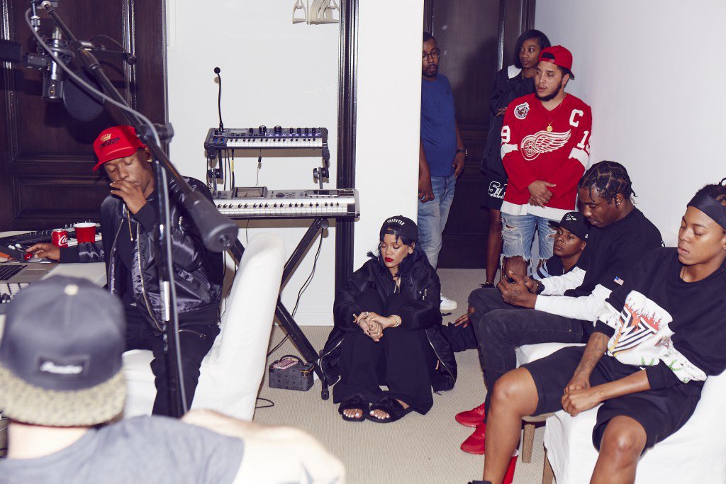 navybih's tweet photo. 10 YEARS OF ANTI #antiversary https://t.co/hP8nc9r4ZZ