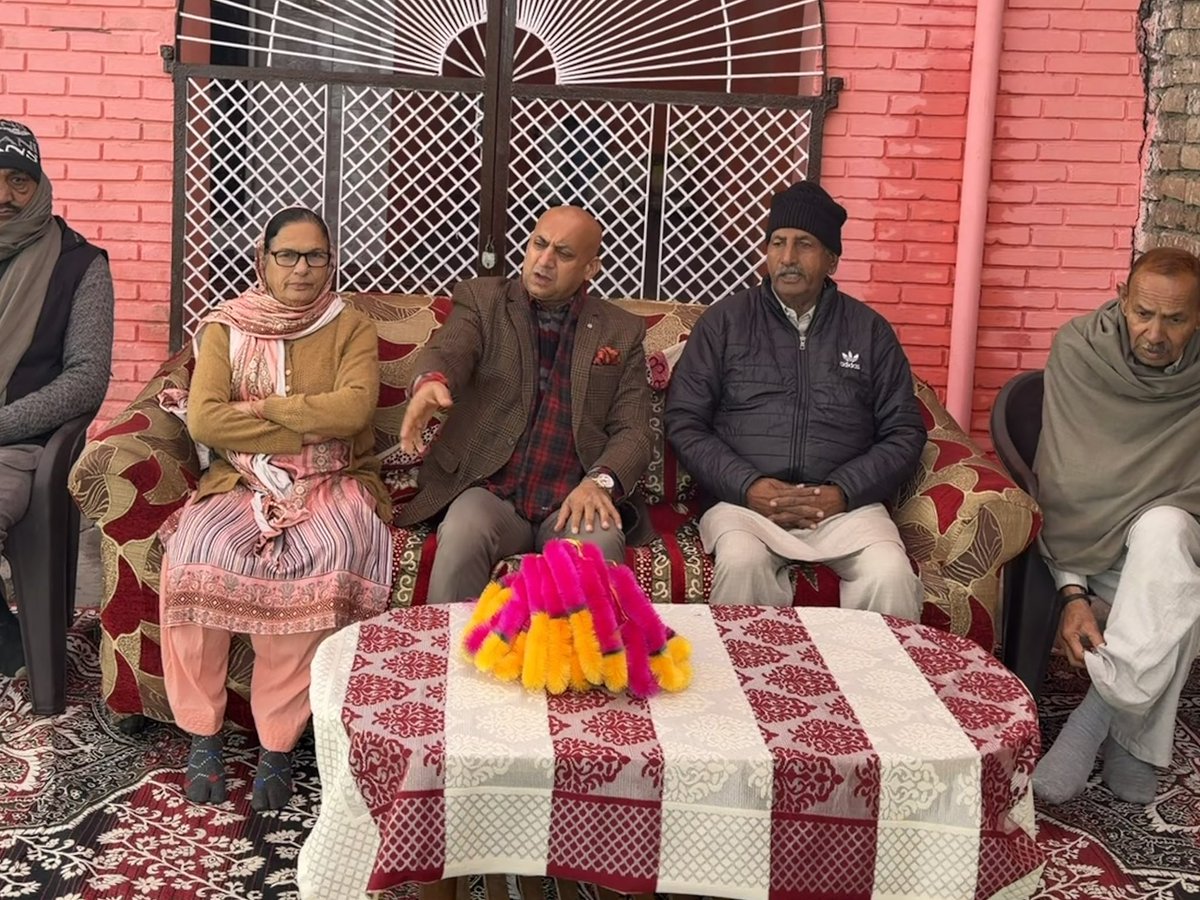 RakeshPantIND's tweet photo. #VB_G_RAM_G Chopal at Village Morchapur , #Bishnah.
#VBGRAMG4ViksitBharat
@BJP4India @BJP4JnK @KissanJ39612 @NitinNabin @blsanthosh @iamsatsharmaca @tarunchughbjp @Sunil_SharmaBJP @AdvSuhanikatoch @mpjugalkishore @poonamguptabjp @DrJitendraSingh @sonikasdutta @AshokKoul59 @RavinderRaina @devyanidsrana