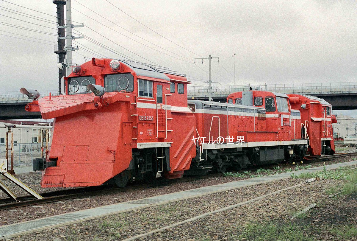 DE15 2555 元DE15 1505 2002年8月20日青森 DE15 2567 元DE15 1517 後