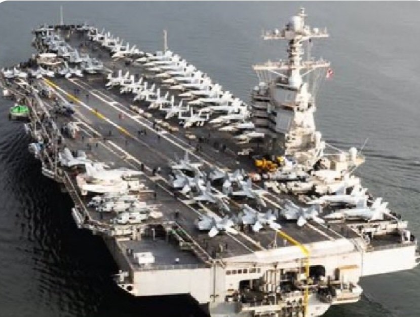 El portaaviones Gerald Ford, repleto de helicópteros, drones, aviones y veteranos de la Delta Force, tomó otra vez rumbo a Venezuela..En su visita del 3 de enero se llevó a Maduro y Cilia...A quién se llevarán ahora?...Adivine.