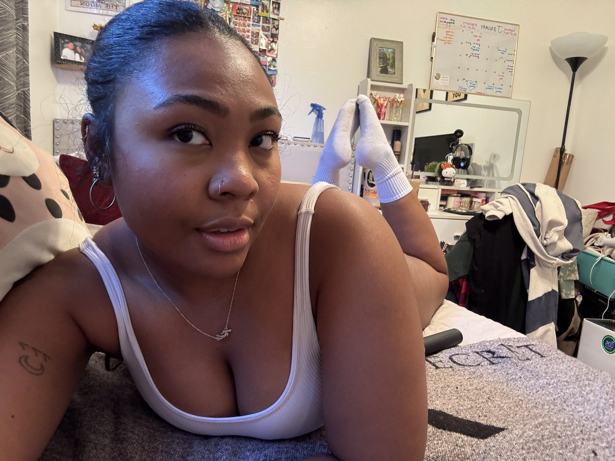 notenough4kae's tweet photo. You’re staring too long 

Findom femdom domme https://t.co/5G7OagH6w3