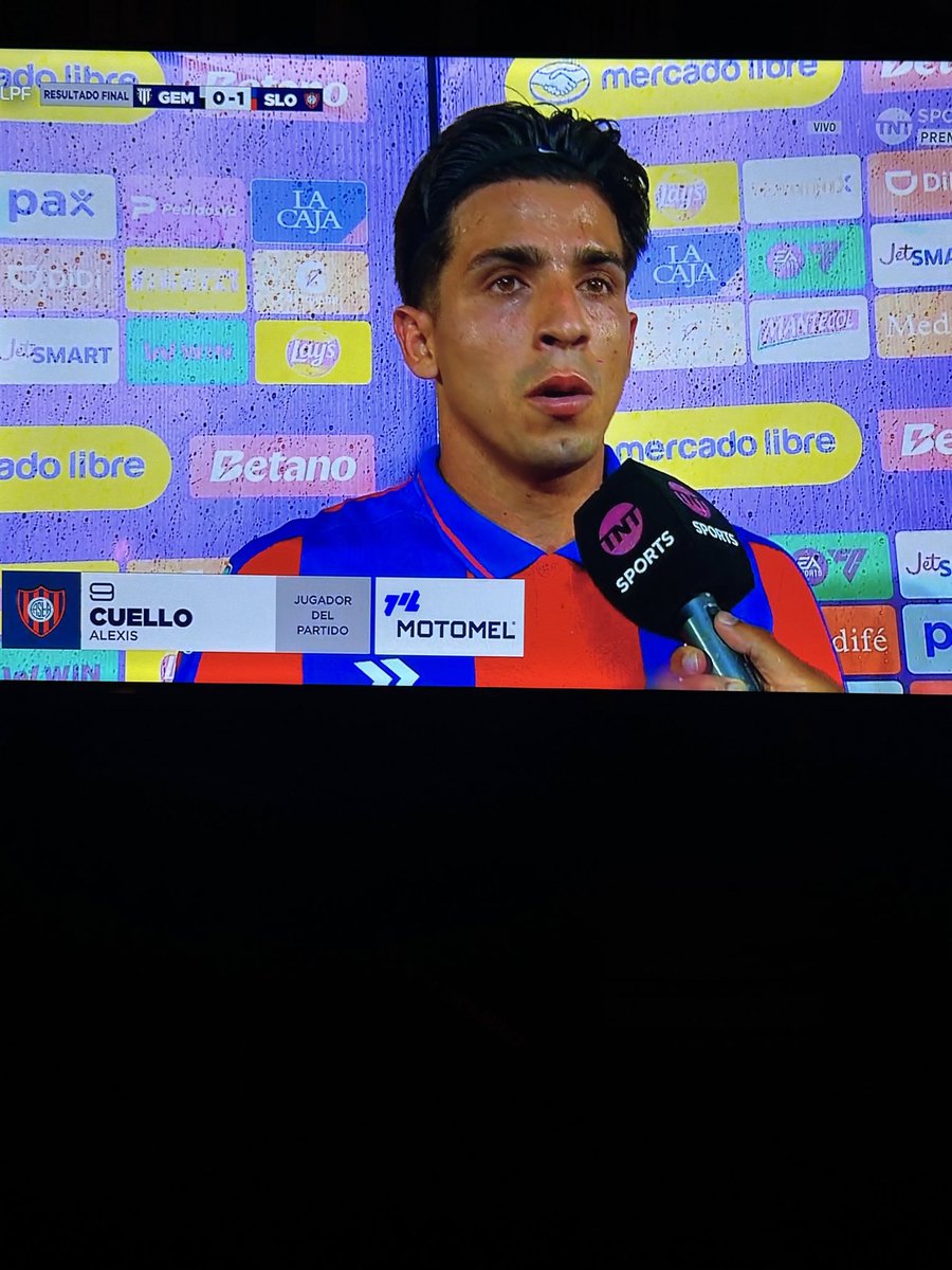 coulchinskyfran's tweet photo. @juancortese En cuanto lo cotizan Juan? 5 palos? Venimos salados con jugadores del Casla, pero es tremendo el papel que tiene adentro de la cancha este tipo https://t.co/2ugP47fziX