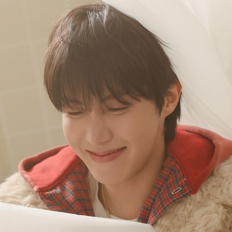 urdailyhope's tweet image. My baby😭😭