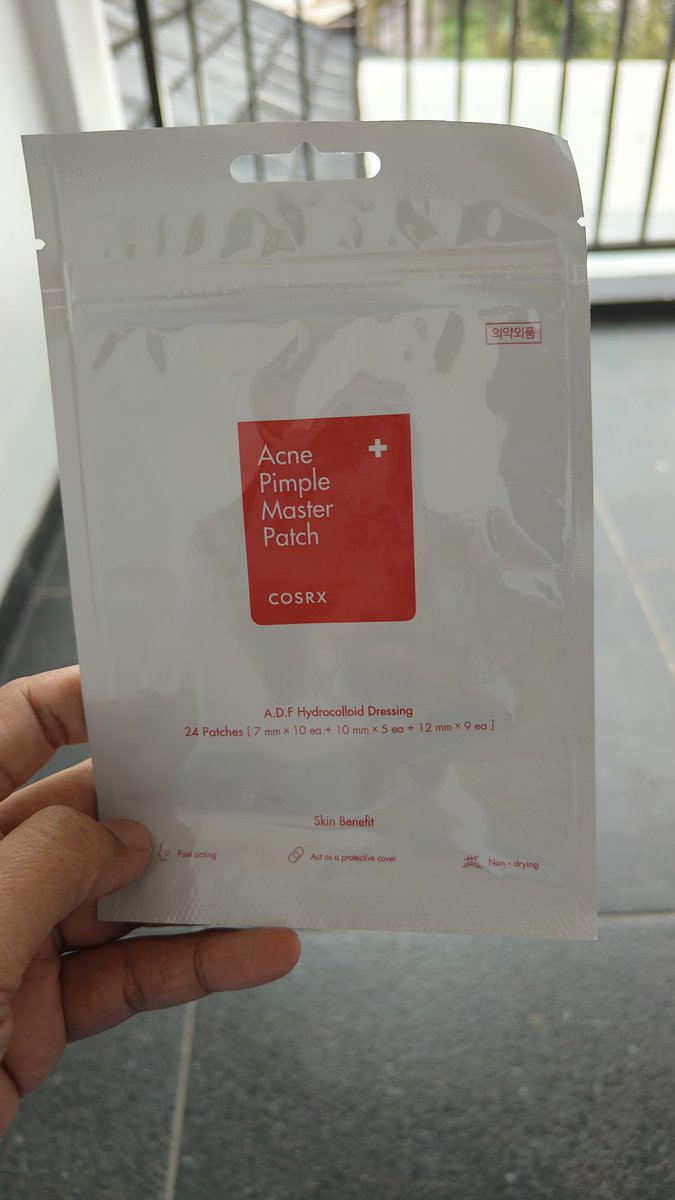 unie_46's tweet photo. Untungnya ya sekarang ada Acne Pimple Master Patch yang bisa menyembuhkan jerawat secara intensif dan untuk mengekstrak kotoran sekaligus sebagai lapisan pelindung dari kotoran. Membantu meratakan dan menyembuhkan jerawat cystic lebih cepat. https://t.co/M4WS1lPyLV