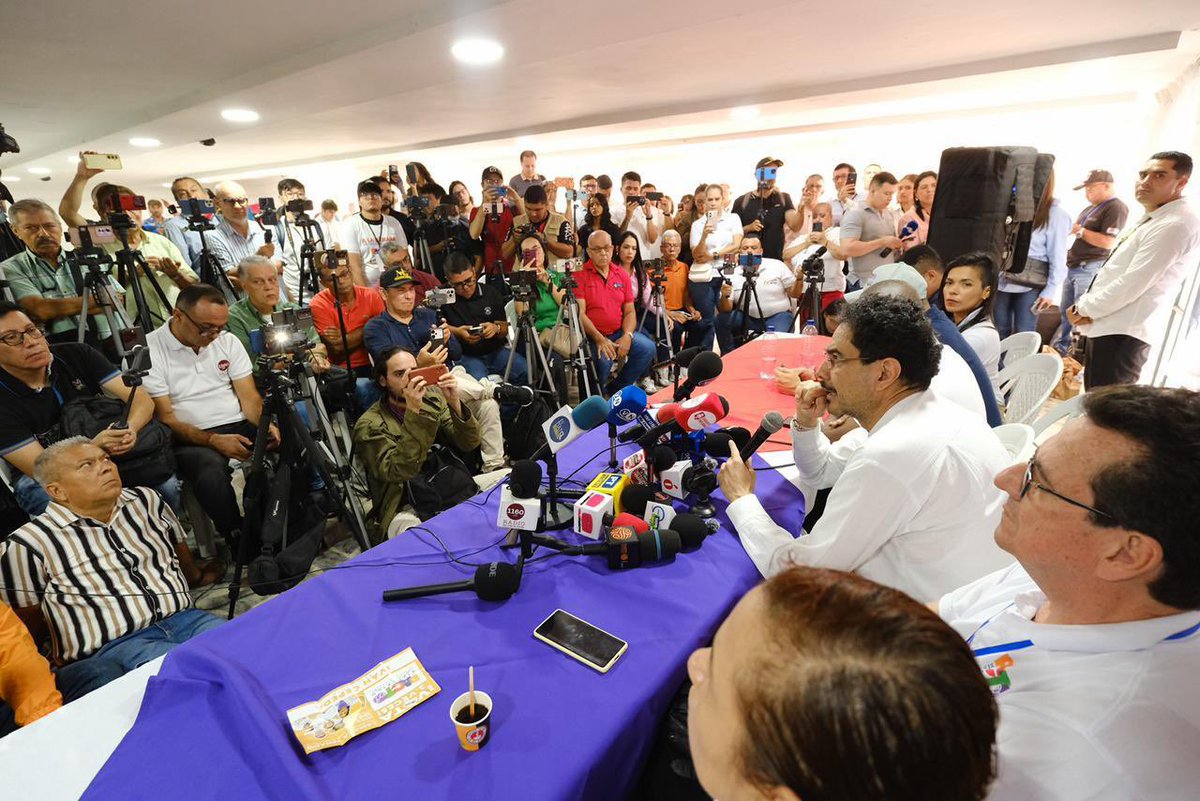 Iván Cepeda Castro tweet media