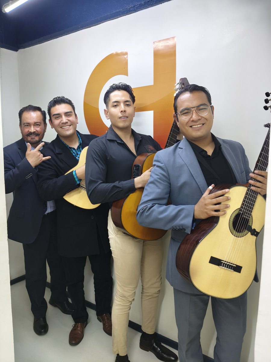 changetvonline's tweet photo. 📷EN LÍNEA CON GILBERTO

📷 Martes
📷 18:00 hrs

📷 Conduce: Gilberto Ángeles
📷 En entrevista: Los Herederos del Bolero

📷 Tema: Entrevista a Los Herederos del Bolero

#EnLíneaConGilberto #LosHerederosDelBolero #Bolero #CulturaMusical #TalentoMexicano #ChangeTV https://t.co/HNWnxf5m2H