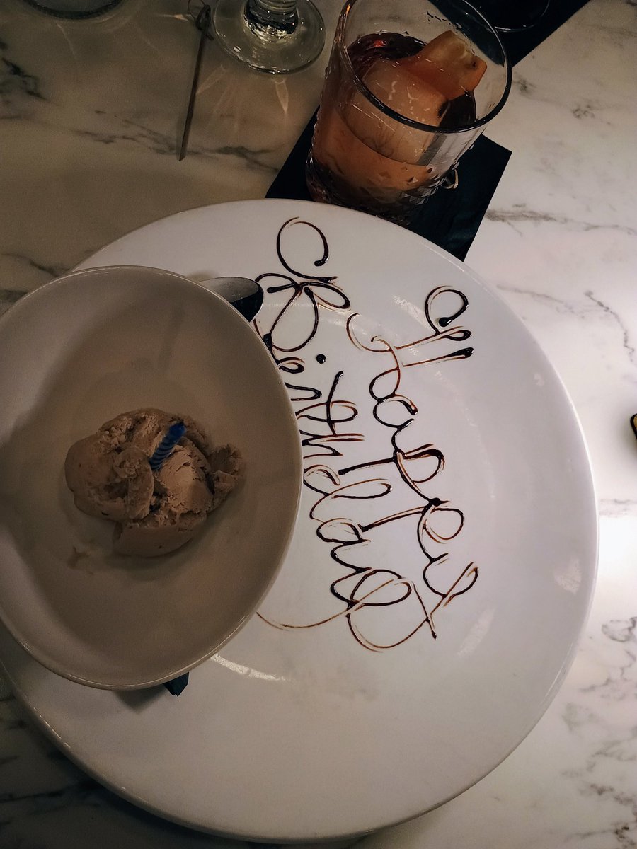 CSdowmyers's tweet photo. Thanks Mossimo! Love this place. #dicamplis https://t.co/x1A5CSae53