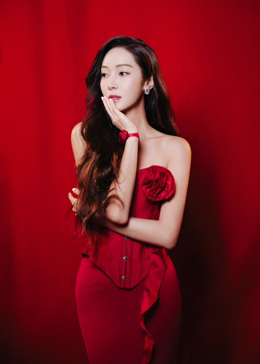 jessica pics (slow) tweet media