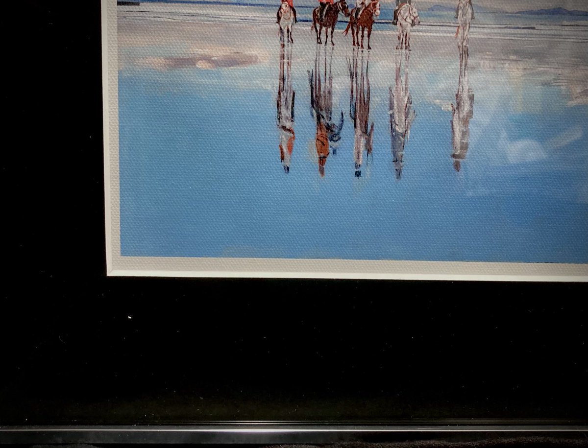 ETERNAL_LAB's tweet photo. 絵画のジークレー作品を作成しています。額縁はガラスが一番良いと思います。今は、ほとんどアクリルになっ���ますが良いガラスには勝てない。災害での危険性もあるのですが美術品、芸術品と考えれば見直されても良さそうですね。　#ガラス額装　#エターナルラボ　#絵画作品 https://t.co/JjKap2MoOU