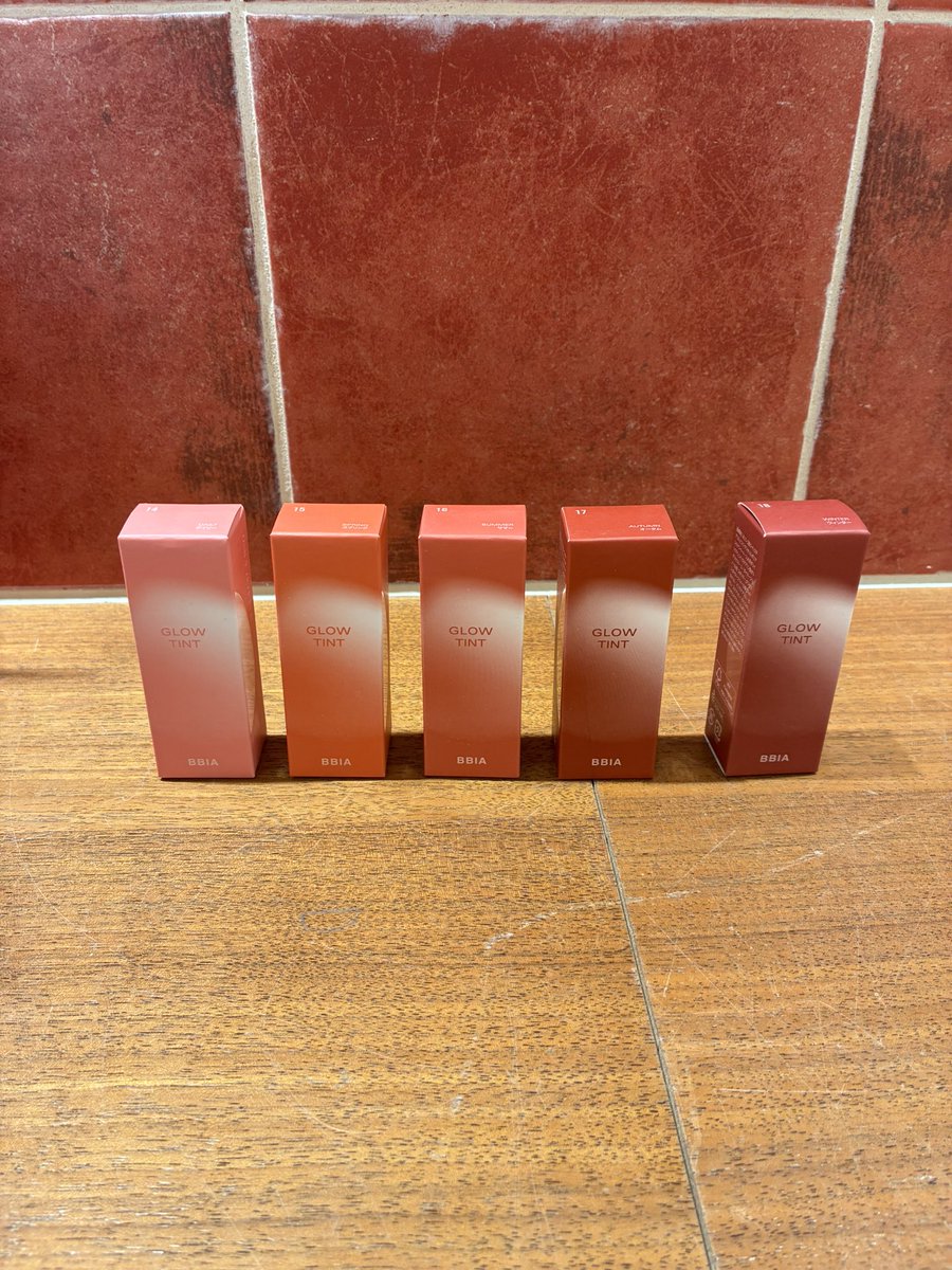 Recommend item

今日のおすすめ商品のご紹介です🫶🏻
BBIA Glow Tint 14Daily/15 Spring/16 Summer/17 Autumn/18 Winter 
各¥1,500

ハウズをもっと詳しく知って頂けます
↓コチラ
preb.co.jp

#雑貨 #生活雑貨 #ハウズ伊都店