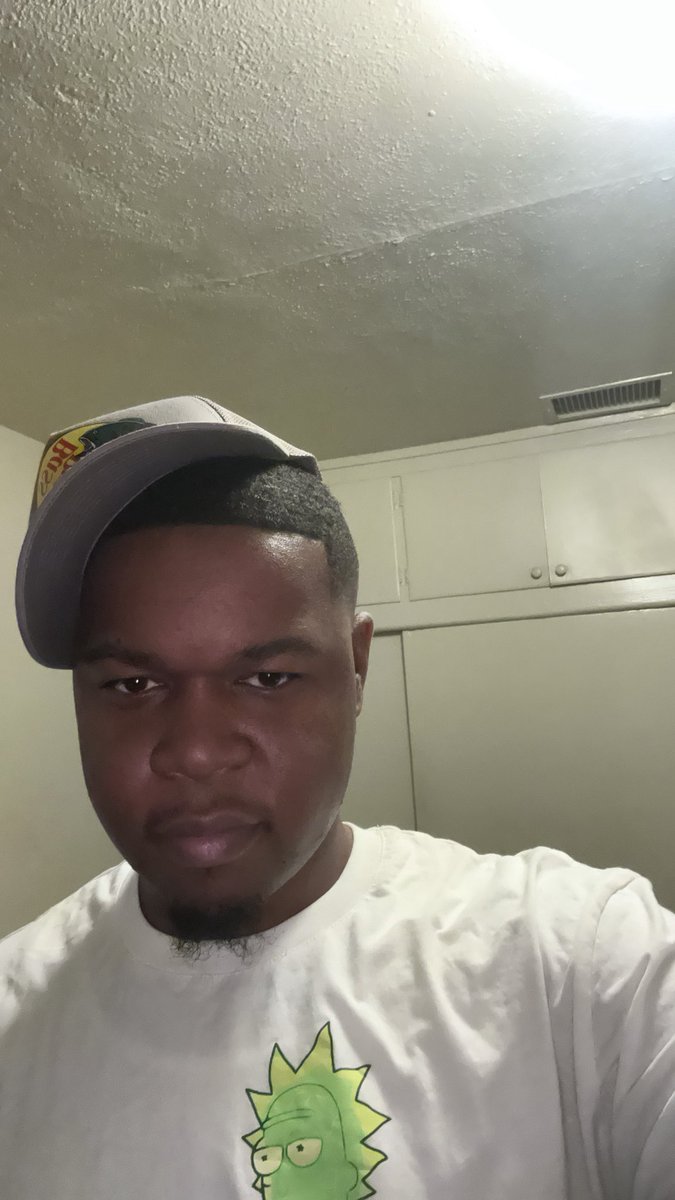 Wearing my hats like this all yr🤣