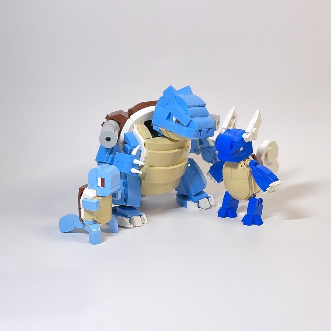 LEGOBrickBros's tweet image. Pokémon - Squirtle, Wartortle, and Blastoise! 💦 

MOC by _brickmill_ on IG.

#LEGO #Pokémon #Squirtle #Wartortle #Blastoise