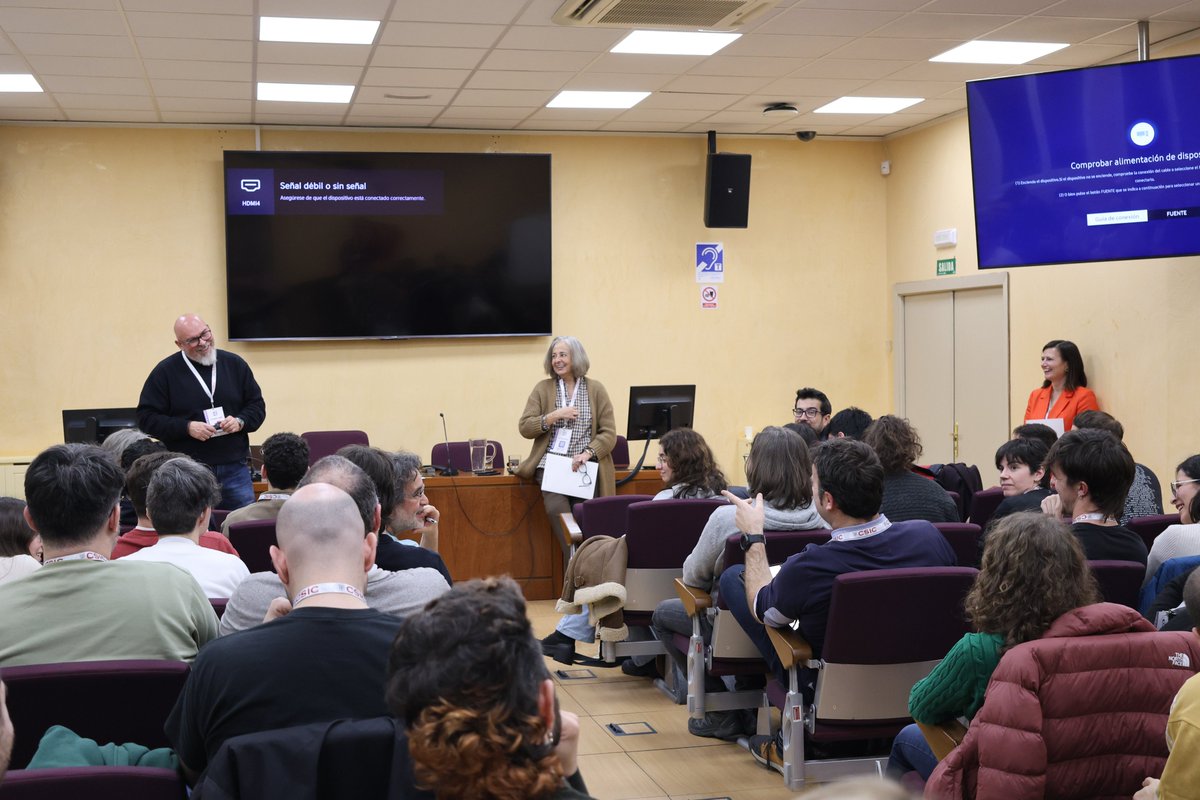 Conecta13's tweet photo. 📸 Algunas imágenes de la charla–panel sobre IA en educación en la Escuela de Invierno Momentum – Ciencia de Datos &amp; IA, con la participación de nuestro compañero y asesor científico, @ftsaez , organizada por el @DPE_CSIC .
#Conecta13 #InteligenciaArtificial #Educación https://t.co/e6ZBQginuK