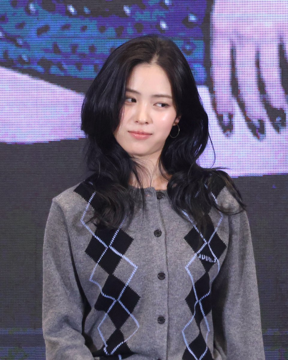 Zzz_eiiie's tweet image. 260124 MS SHENZHEN

🧐

#있지 #ITZY #류진 #RYUJIN