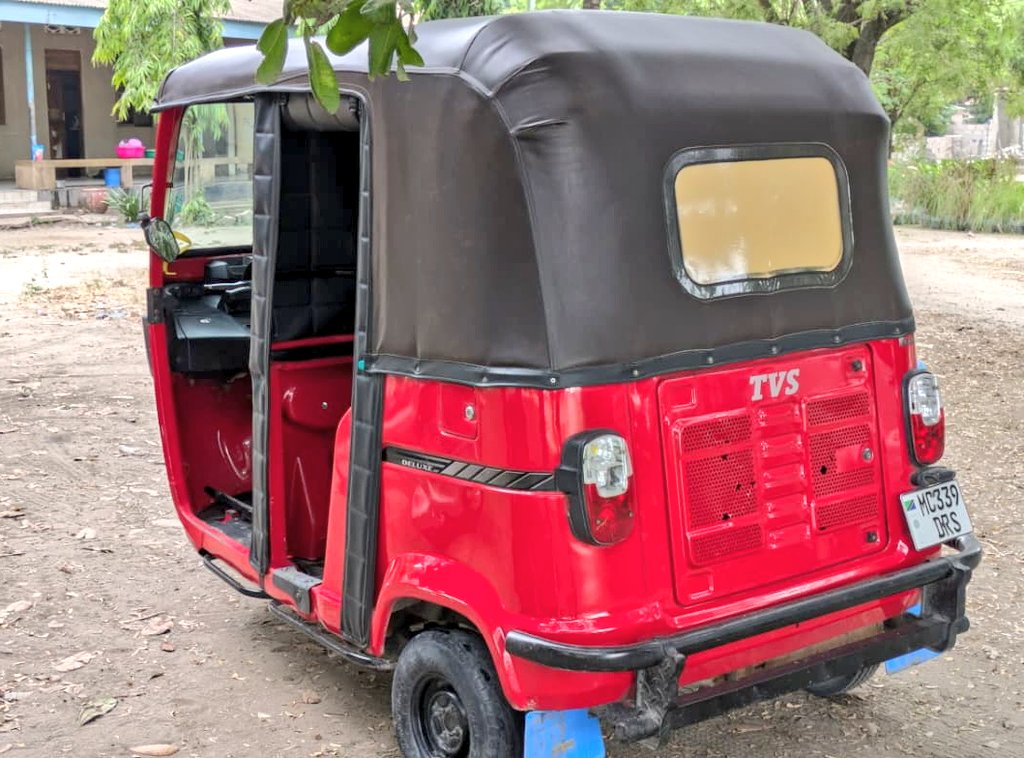 Eng_Matarra's tweet image. BAJAJ INAUZWA 

AINA - TVS KING 🔥 🤴 

REG" #DRS
▪️Cc. 200
▪️Engine safi 
▪️Starter Inapiga 
▪️Cover &amp;amp; Seat safi
▪️Tairi zote mpya 🛞
▪️Full Documents ✅️ 

#BEI - MIL 6

IPO DAR (Mikoani Tunasafirisha)

CALL 📞 📲-0793022184
WHATSAPP-0719542184