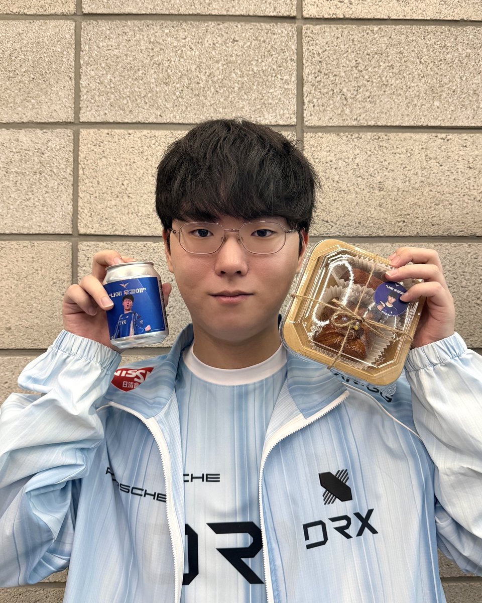 Ucal: 항상 응원해주셔서 감사합니다!😁