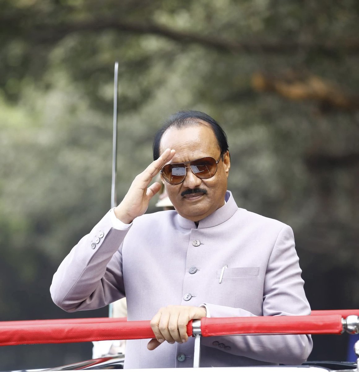 Varad8007883's tweet photo. #AjitPawar
अजित दादा आपल्या जाण्याने आज कधीही भरून न निघणारी पोकळी निर्माण झाली.आपल्या सारखा महान नेता पुन्हा होणे नाही.तुमच्या परिवारास या दुःखातून सावरण्याचे बळ मिळो💐💐 😭😭 https://t.co/5JClOjdPND