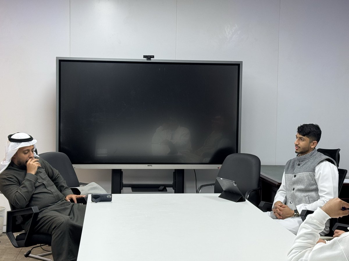 EntKfupm's tweet photo. جلسة حوارية ريادية ثرية بالأفكار والتجارب الملهمة، سعدنا فيها بمشاركة الحضور وتفاعلهم.
كل الشكر والتقدير للأستاذ @alabdumi على صناعة الأثر ونشر الفائدة، ونسأل الله أن يجعل ما قدمه في ميزان حسناته 🤍
نلتقيكم في ومضات قادمة بإذن الله 💡 https://t.co/eOOsLxTryN