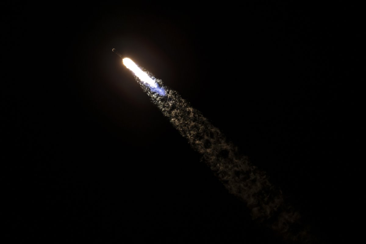 SpaceX's tweet image. Falcon 9 launches GPS III-9 to orbit, completing SpaceX’s third accelerated mission for the @USSpaceForce