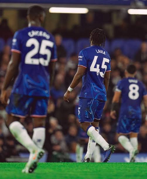 Blue_Footy's tweet image. I still imagine what these three could've done together if Lavia isn't injury prone.

No midfield in the Premier League can touch them.