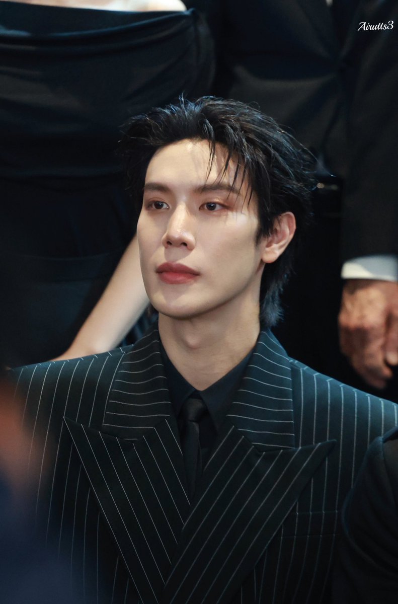 เป็นแฟนเก่าที่ยังใช้ตู้เสื้อผ้าเดียวกันอยู่งั้นหรอ