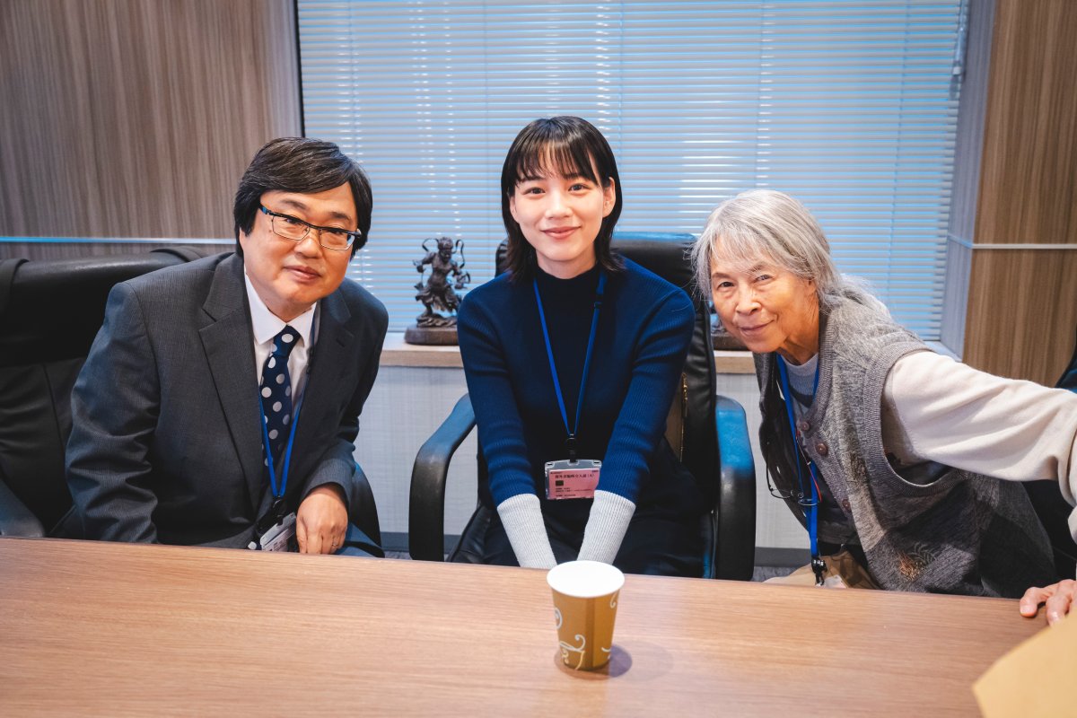 ＼このあと24:24〜第4️⃣話👀／

会議室での素敵なオフショット
今夜もすごい掛け合いしてます😆

23:59〜人間研究所と2本立て
番組表では隠れている場合もありますが
全国で見られますよ👀

OA中は #こち予備 で感想を📝
一緒にリアタイしましょー！

#のん #丘みつ子 #六角精児
<a href="/non_dayo_ne/">のん official</a>