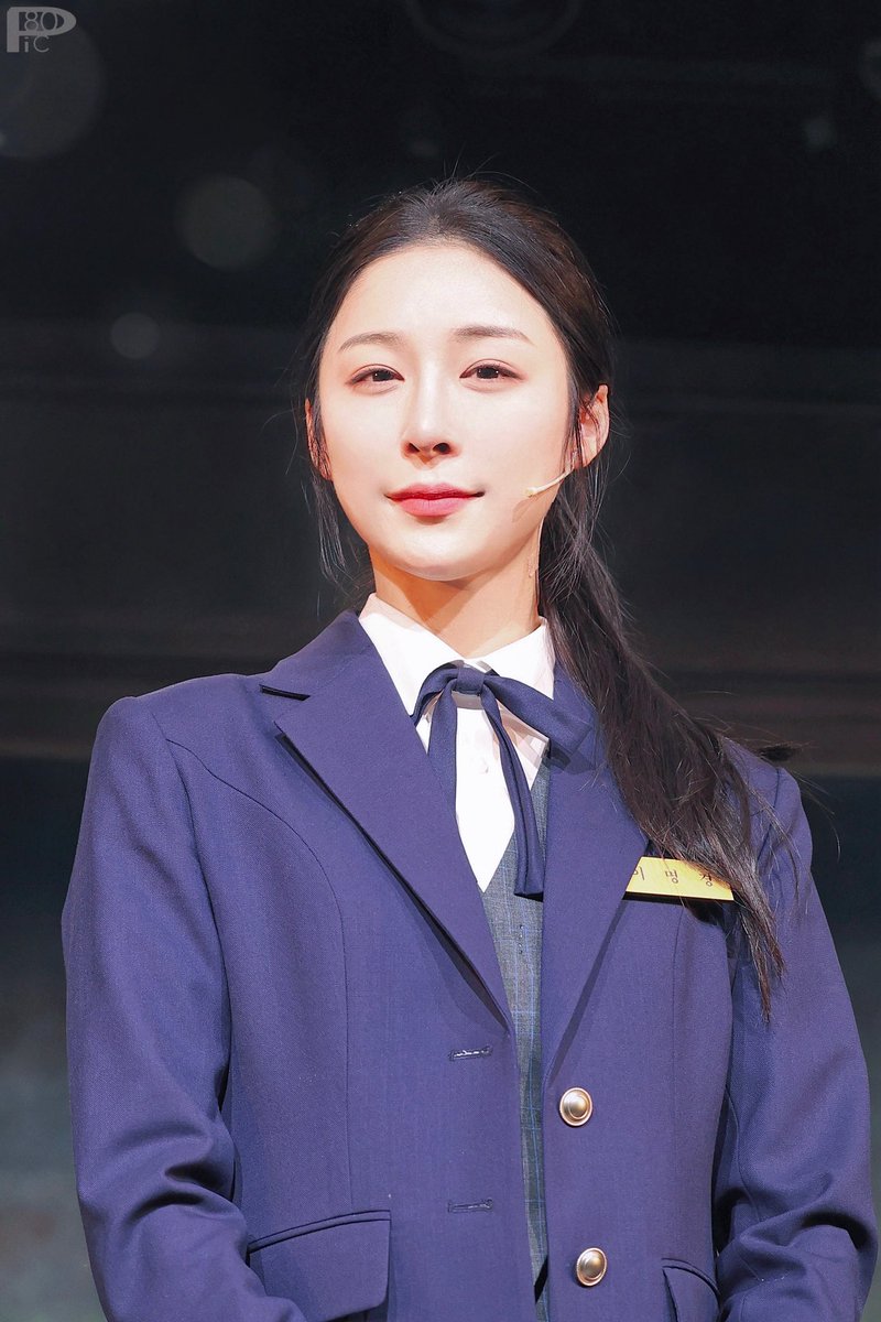 p80pic's tweet photo. 250127 A여고 사서의 영광과 비극
#정우연 명경

그 시절 우리가 사랑했던 도서부장 언니 https://t.co/hvkSc1JhiA