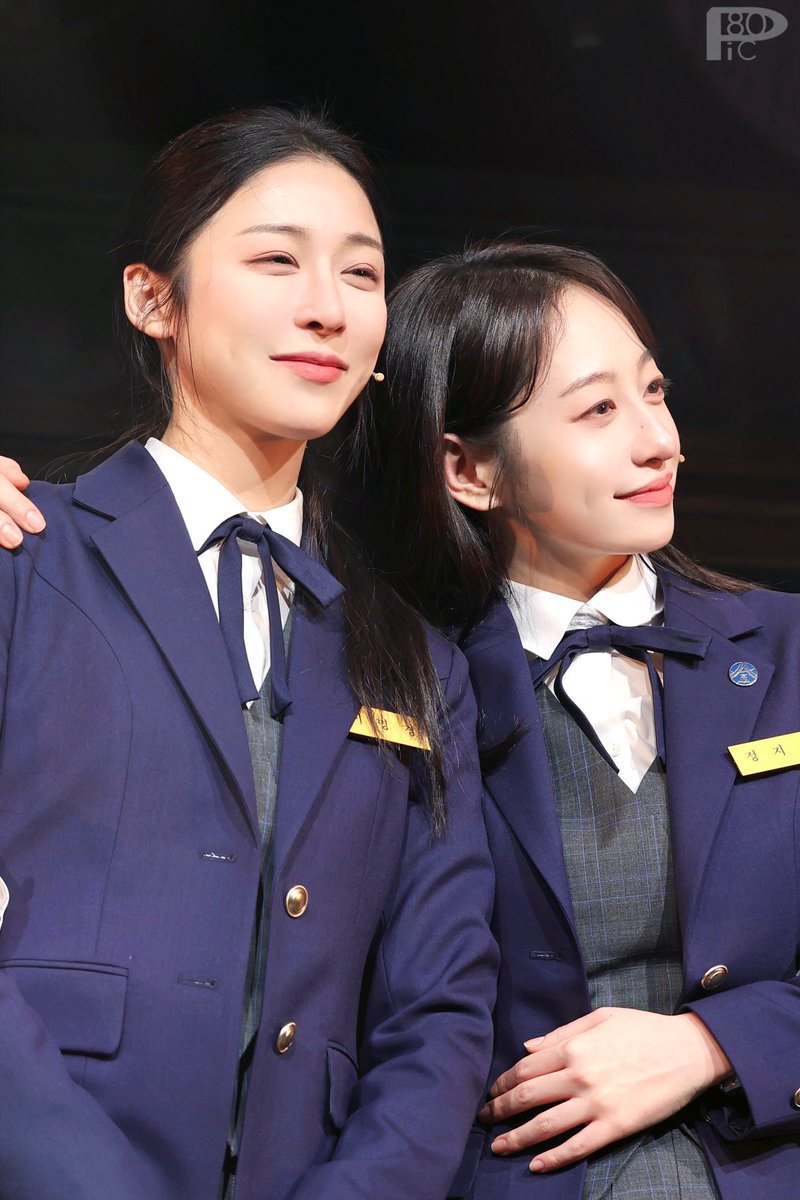 p80pic's tweet photo. 250127 A여고 사서의 영광과 비극
#정우연 명경
#전혜주 지수

너의 미래에서 내가 빛나길 바라 https://t.co/K1VlgYlgbM