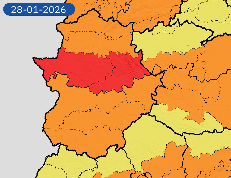 AEMET_Ext's tweet photo. 28/01 08:24 AVISOS HOY | Extremadura: nevadas, vientos y lluvias. Nivel máximo de aviso: rojo.
Actualizaciones en https://t.co/MeTG4t3dGR https://t.co/UEPcIrAOpf