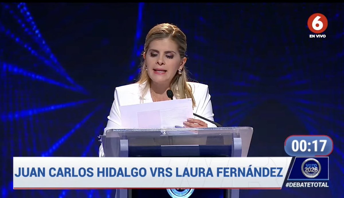 vibing_mari's tweet photo. La güila que no se aprendió la expresión oral en la escuela:
#DebateTotal https://t.co/iaZm5GRvOR