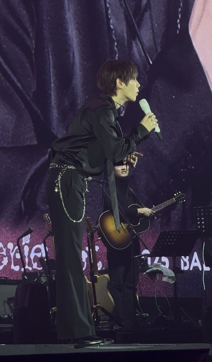 #큥이버블
오빠, 너 변백현이야！세상에 형보다 더 멋지고 귀여운 남자가 있을까?！