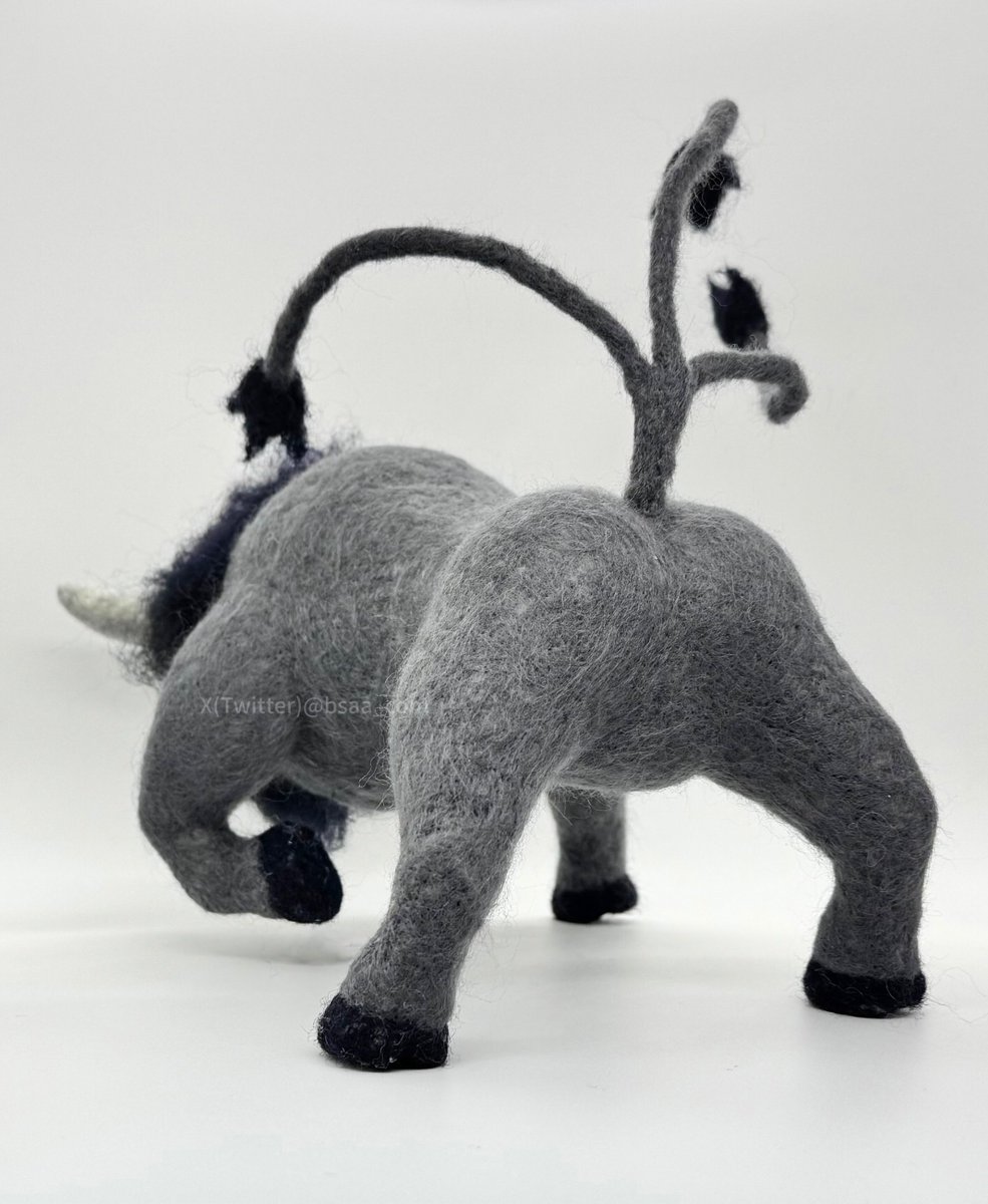 羊毛フェルトでパルデアケンタロスちゃん(コンバット種)を作りました！🐃✨

#ケンタロスの日
#羊毛フェルト