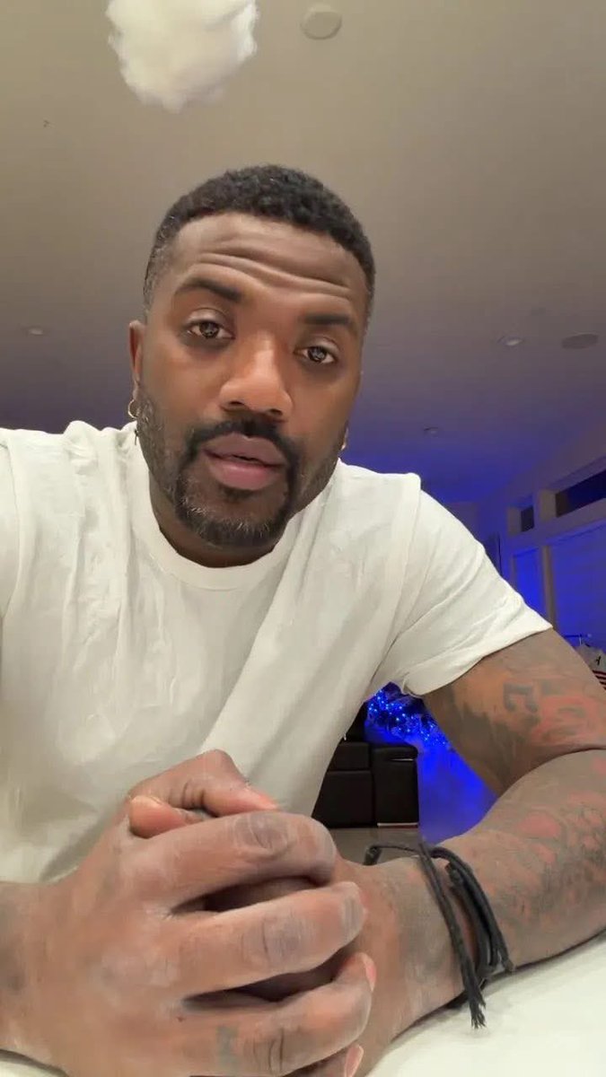 _Mulaamamii's tweet image. Praying for Ray J, say he only has until Feb to live.🙏🏽💔😢