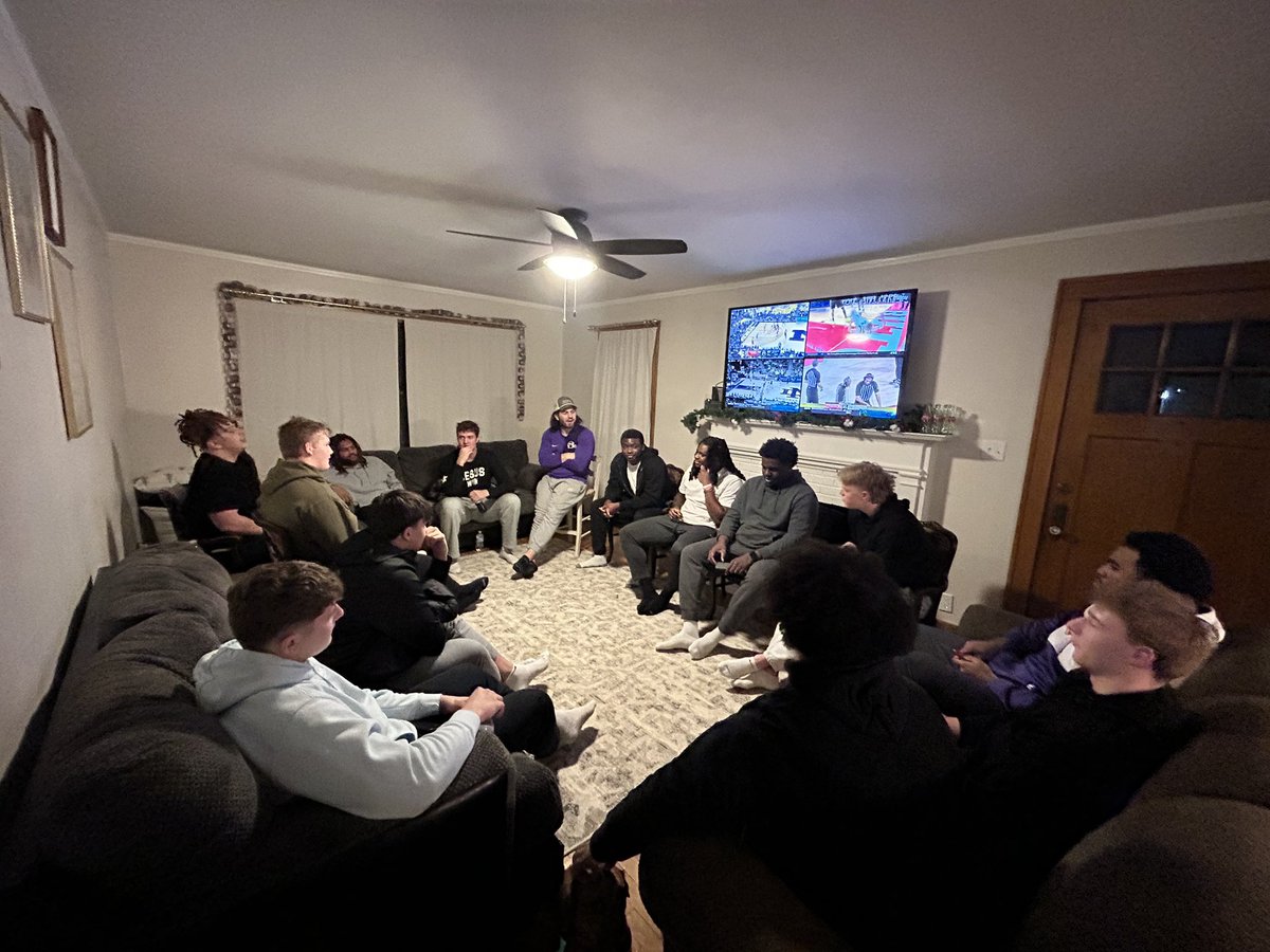 Hannah Nussbaum tweet media