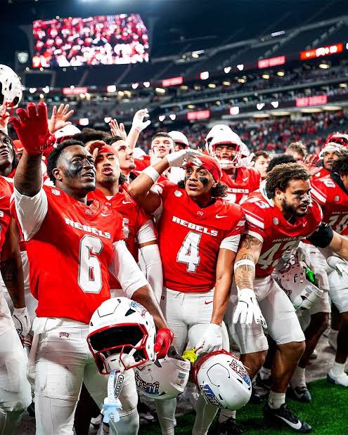 Dj Lyrae Rumph ⚠️ tweet media