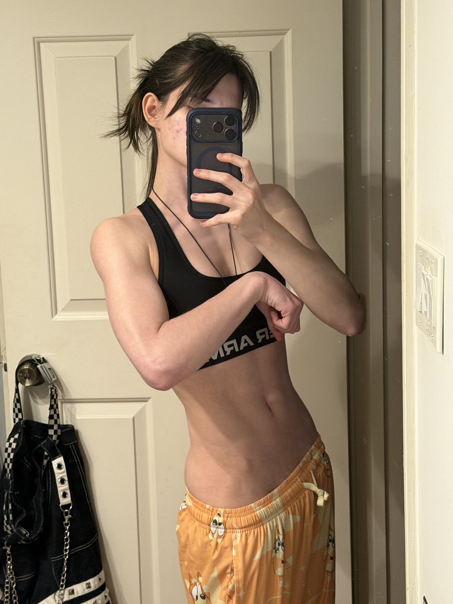 Nova Cat tweet media